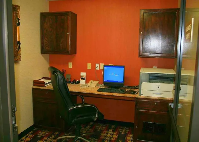 Comfort - Near Hood Inn 5*