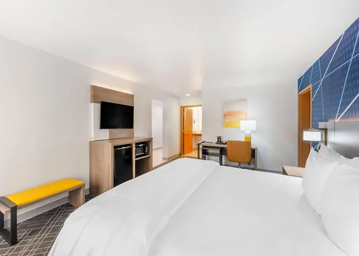 Inn Comfort - Near Hood 5*