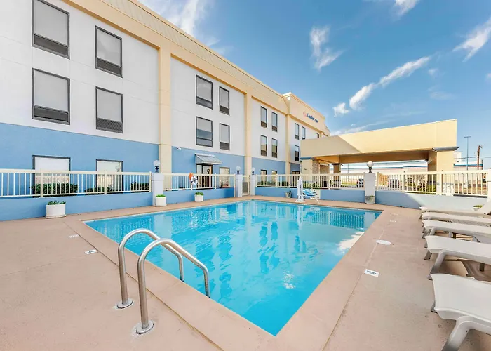 Comfort - Near Hood Inn 5*